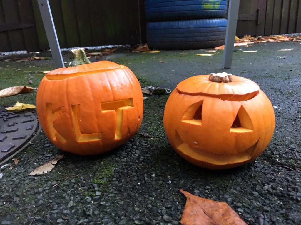 Kirsty's Little Treasures Gets Spooky Pumpkin Carving